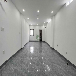CHO THUÊ NHÀ Ở KINH DOANH MẶT ĐƯỜNG NGÔ GIA TỰ GIÁ 45 TRIỆU/THÁNG