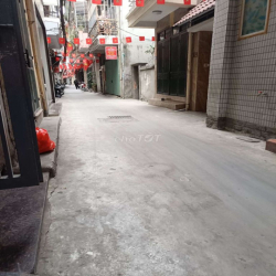 Cần cho thuê phòng víp khép kín