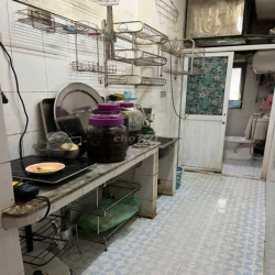 Cho thuê căn hộ tập thể trung tâm quận Hoàn kiếm