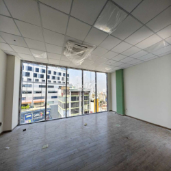 Toà nhà Ung Văn Khiêm - ngay công ĐH Hutech