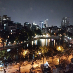 Cho thuê văn phòng, lớp hoc. cả nhà hoặc theo phòng