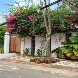 Villa hồ bơi compound Thảo Điền 300m² - 4PN - 105 triệu. Chính chủ