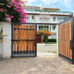 Villa hồ bơi compound Thảo Điền 300m² - 4PN - 105 triệu. Chính chủ