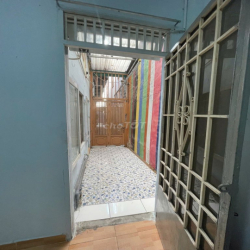Căn hộ 52m2 Duplex, 1Pn1Pk 1Wc Máy Lạnh, Nội Thất Cơ Bản, 5Tr, Có Sẵn 