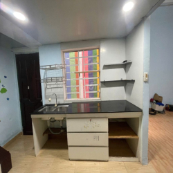 Căn hộ 52m2 Duplex, 1Pn1Pk 1Wc Máy Lạnh, Nội Thất Cơ Bản, 5Tr, Có Sẵn 
