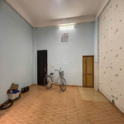 Căn hộ 52m2 Duplex, 1Pn1Pk 1Wc Máy Lạnh, Nội Thất Cơ Bản, 5Tr, Có Sẵn 