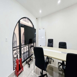 Cho thuê mặt bằng sang trọng đường lớn,oto đậu thoải mái Vạn Phúc City