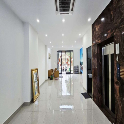 Cho thuê mặt bằng sang trọng đường lớn,oto đậu thoải mái Vạn Phúc City