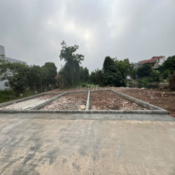 Đất Cho Thuê dùng Kinh doanh, Bãi để xe, Kho nhỏ, ,… Giá rẻ