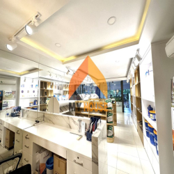 ĐỪNG BỎ LỠ SIÊU PHẨM Q2 SAU LƯNG METRO VP FULL NỘI THẤT NHƯ HÌNH 45CÁ