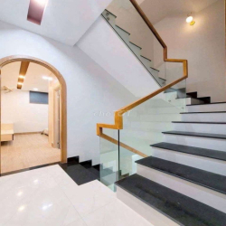 Cho Thuê Nhà 1/ Phạm Văn Chiêu Phường GV 14;(4x16m)3 Lầu 4pn5wc Giá 20