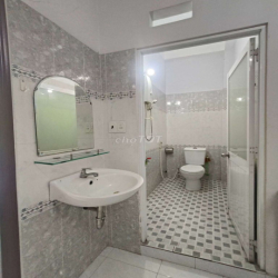 11 TR- CÓ 4PN,3WC .DT 4x12  TRỆT 2 LẦU  HẺM 7M ĐƯỜNG 22 LÊ VĂN QUOI