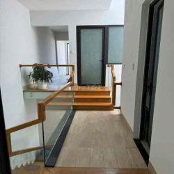 CHO THUÊ NHÀ 3 TẦNG KHU PHẠM VĂN ĐỒNG GẦN BIỂN