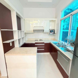 CHO THUÊ BIỆT THỰ MỸ THÁI, QUẬN 7 3PN, 4WC FULL NT 48 TRIỆU/ THÁNG