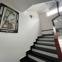 Cho thuê nhà nguyên căn
