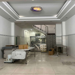 NHÀ ĐƯỜNG XE TẢI KHU VỰC AN NINH DÂN TRÍ CAO GẦN CV LỚN GIÁP GÒ VẤP