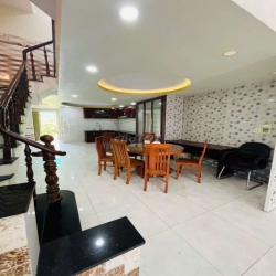 CHO THUÊ NHÀ:
TRỆT 2 LẦU MỚI ĐẸP
- CÓ NỘI THẤT -