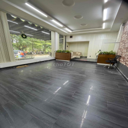 Chính chủ cho thuê văn phòng công ty (tầng trệt) KDC Nam Long Q9.