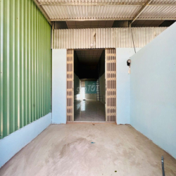 Cho Thuê Nhà 72m2 Có Gác Đường Nguyễn Cửu Phú Gần KCN Tân Tạo Giá 5tr