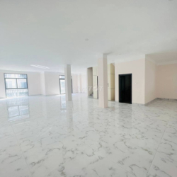 CHO THUÊ TẦNG NHÀ PHỐ VINHOMES 144M2 THANG MÁY-MÁY LẠNH CHỈ 8TR/THÁNG