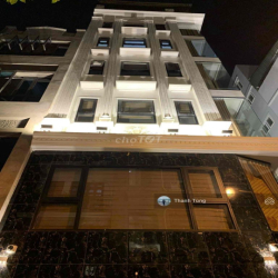 Toà víp 8T thang máy 200 Trần Đại Nghĩa oto đỗ cửa cách Mp 1 nhà