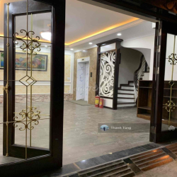 Toà víp 8T thang máy 200 Trần Đại Nghĩa oto đỗ cửa cách Mp 1 nhà