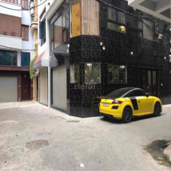 Toà víp 8T thang máy 200 Trần Đại Nghĩa oto đỗ cửa cách Mp 1 nhà