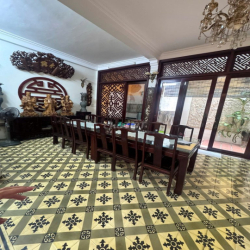 Binhbds cho thuê biệt thự sân vườn Bồ Đề 300m2