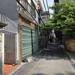 🏡 CHO THUÊ NHÀ NGỌC LÂM 40M² x 4T – GẦN PHỐ, GẦN CHỢ – GIÁ CHỈ 10,5 TR