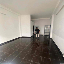 Nhà nguyên căn rộng. 5PN.4WC. Hình và Video thật 100%.