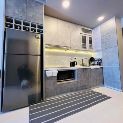 Cho thuê căn hộ Officetel Sunrise CityView Q7 lh :