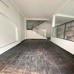 Nhà nguyên căn rộng. 5PN.4WC. Hình và Video thật 100%.