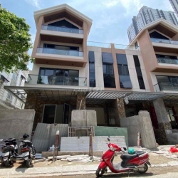 CHO THUÊ BIỆT THỰ MỚI 100%- THANG MÁY- 6 Phòng Ngủ