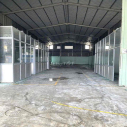 KHO XƯỜNG ĐẸP MỚI(200m2)TẢI LỚN RA VÀO,TRẦN CAO