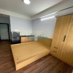 Căn hộ có ban công, cho người nước ngoài thuê