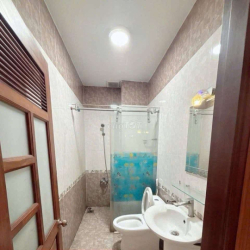 Nhà 1 trệt 2 lầu đường số 6 BHH B bình tân