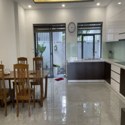 cho thuê nhà NC 100m2 1 trệt 2L 3pn đường oto Tam Phú thủ Đức 17tr