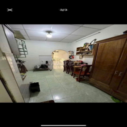 Nhà 1 lầu Quốc Lộ 1A, 4mx15m, 2 phòng ngủ riêng, 2 toilet riêng