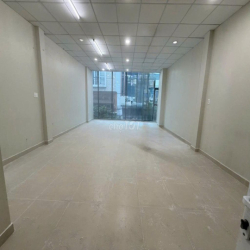 TOÀ NHÀ ỐP KÍNH – 248C Nguyễn Thái Bình P12 Q.TB - 5x20m - 480m sàn