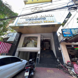 CHO THUÊ NHÀ - MẶT TIỀN SỐ 206 TRẦN PHÚ - NGÃ TƯ ĐÀO DUY TỪ - TRẦN PHÚ