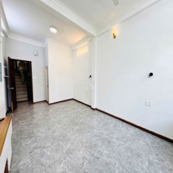 _HẺM XE TẢI 1/ DƯƠNG QUẢNG HÀM SÁT MT_TRỆT 2 LẦU 4PN_VỊ TRÍ ĐẸP_