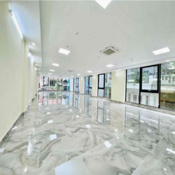 Cho thuê văn phòng tại Hoàng Cầu 225m2 giá 48t sàn cực đẹp