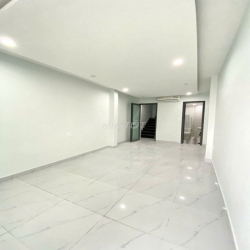 🏩 Mặt Tiền Trường Sa Phú Nhuận - 36m2 - Trệt 3 Lầu 3PN - 💰 21tr/tháng