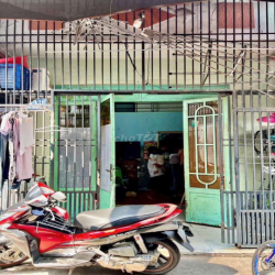 Nhà 1 lửng 2 phòng, ngay chợ Ba Bàu,Thới Tam Thôn Hóc Môn