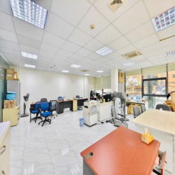 Cho thuê văn phòng 110m mặt phố Thái Hà giá cực rẻ chỉ 16tr oto đỗ cửa