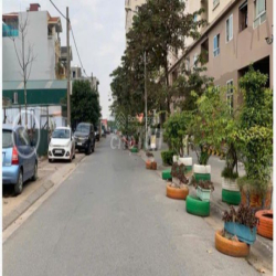 Cho thuê mặt bằng để ô tô / kho xưởng – Sài Đồng