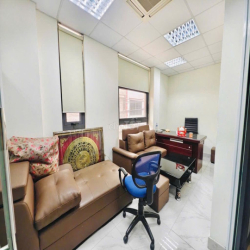Cho thuê văn phòng 110m mặt phố Thái Hà giá cực rẻ chỉ 16tr oto đỗ cửa