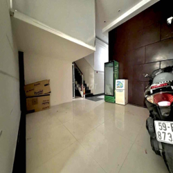 MẶT BẰNG KINH DOANH CÓ GÁC NGỦ LẠI HẺM XE TẢI CÁCH ĐƯỜNG LỚN 20M