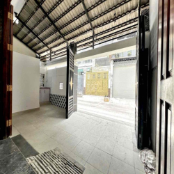 MẶT BẰNG KINH DOANH CÓ GÁC NGỦ LẠI HẺM XE TẢI CÁCH ĐƯỜNG LỚN 20M