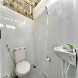 MẶT BẰNG KINH DOANH CÓ GÁC NGỦ LẠI HẺM XE TẢI CÁCH ĐƯỜNG LỚN 20M